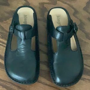 Algeria Slip-On Shoes - Black Napa